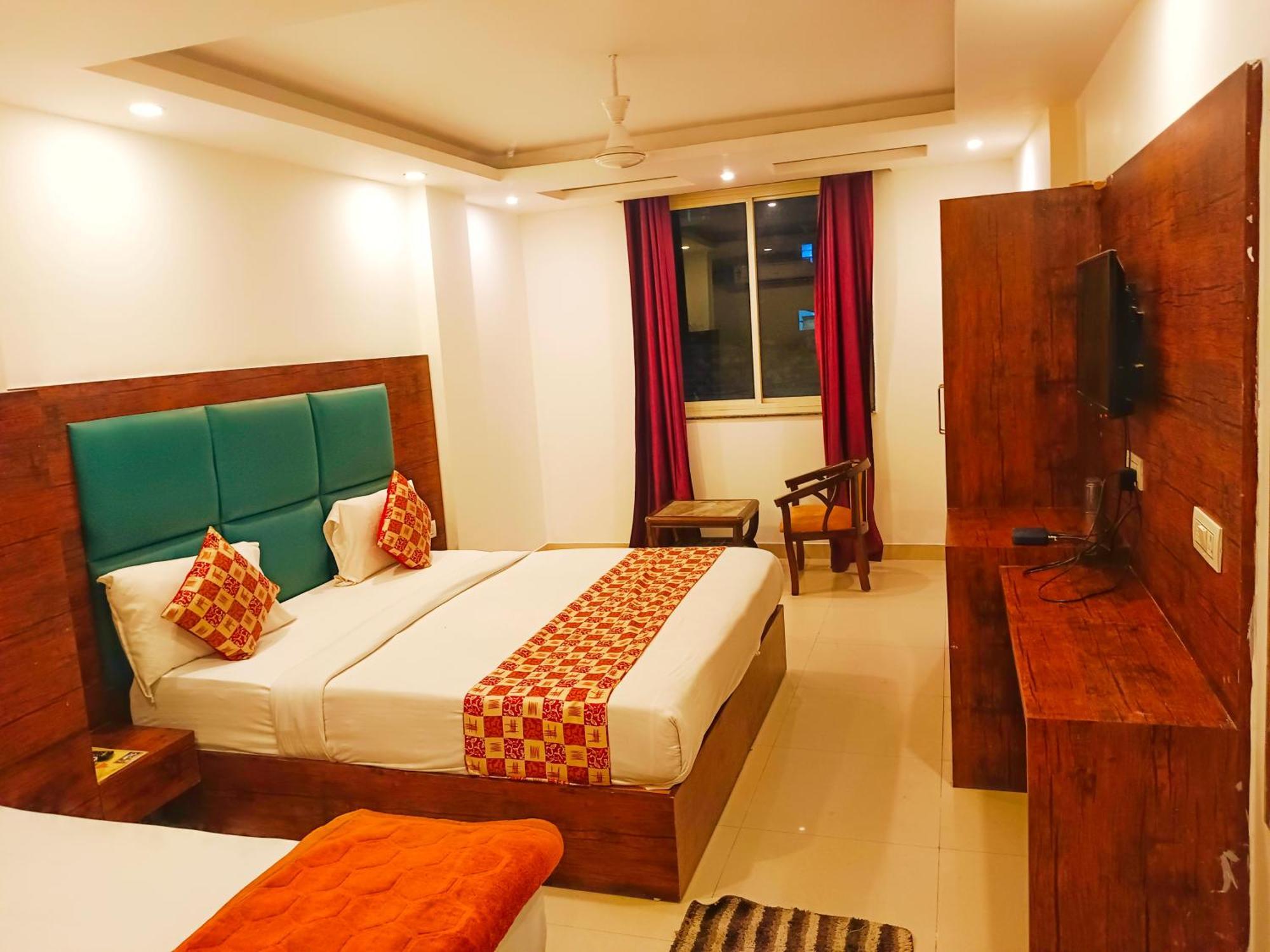 Tela Plaza Near Igi Airport Delhi Hotel